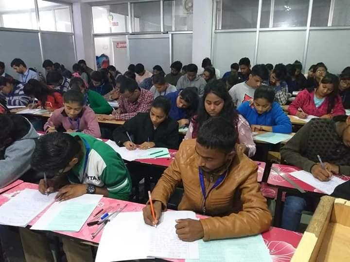 Step-by-Step Guide to Choosing the Best Online Commerce Classes in Prayagraj