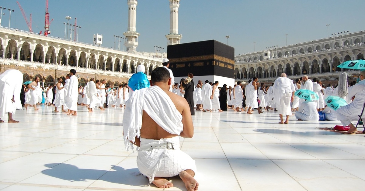 Direct umrah flights London