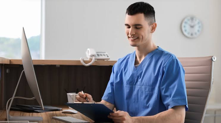 What Features Should a Patient Monitoring Virtual Assistant Have?